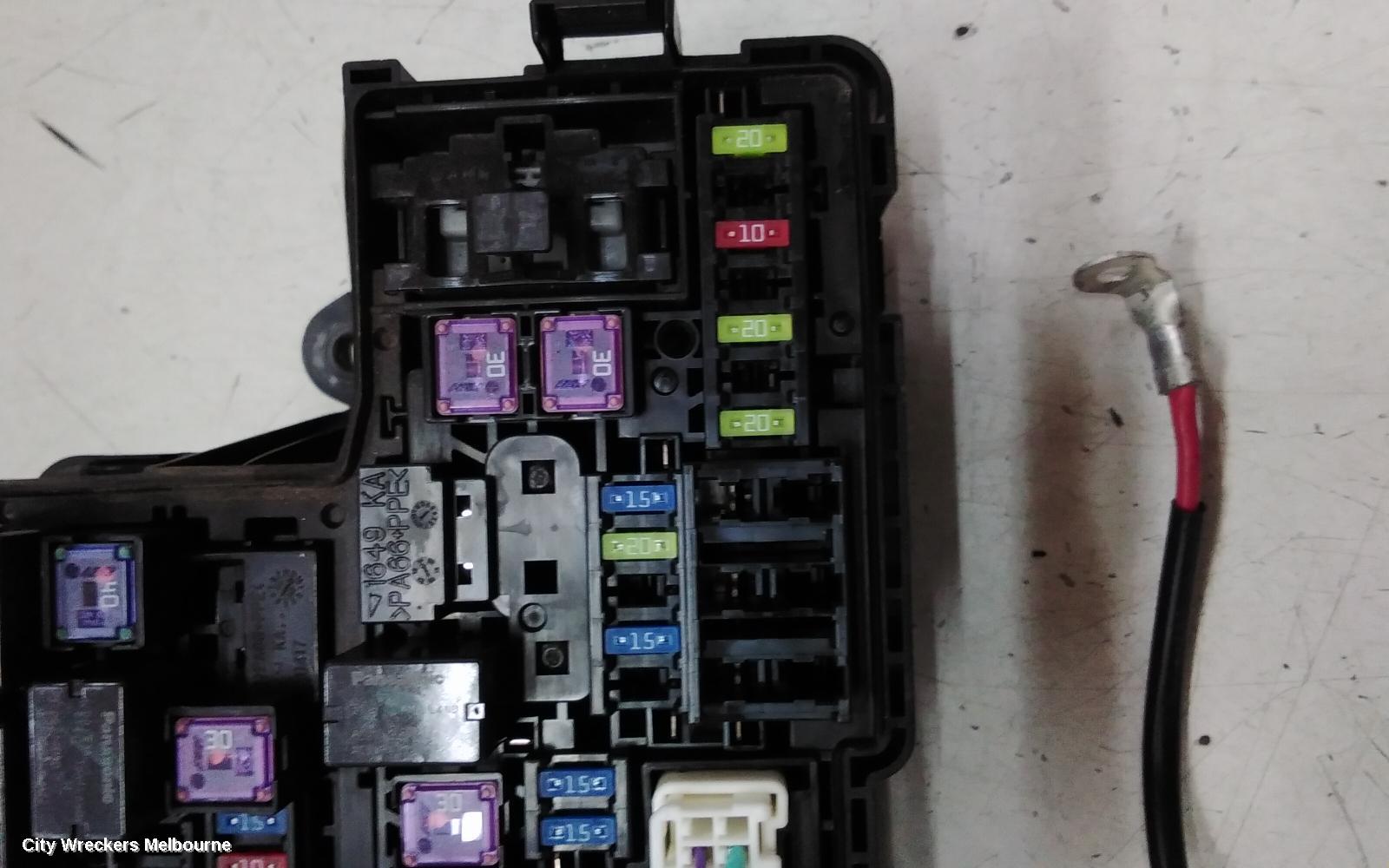MITSUBISHI PAJERO FUSE BOX, ENGINE BAY, QE-QF, PAJERO SPORT, 10/2015 ONWARDS