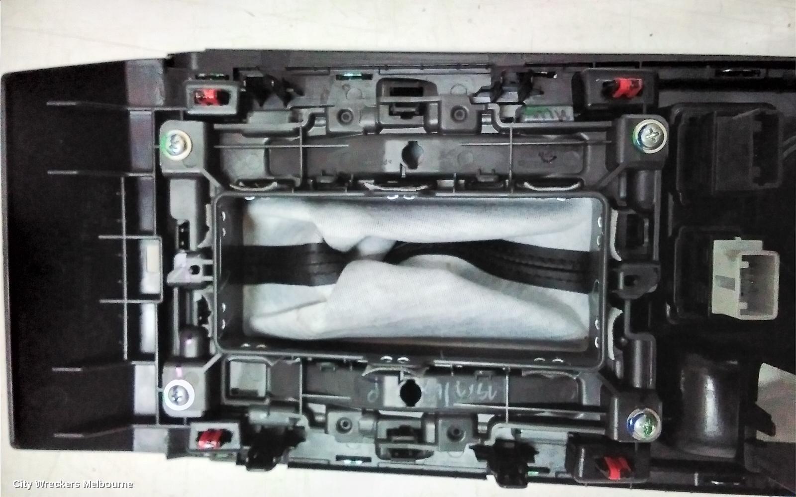 MITSUBISHI PAJERO GEAR STICK/SHIFTER, AUTO T/M, 2.4, DIESEL, PAJERO SPORT, QE, 10/2015 ONWARDS