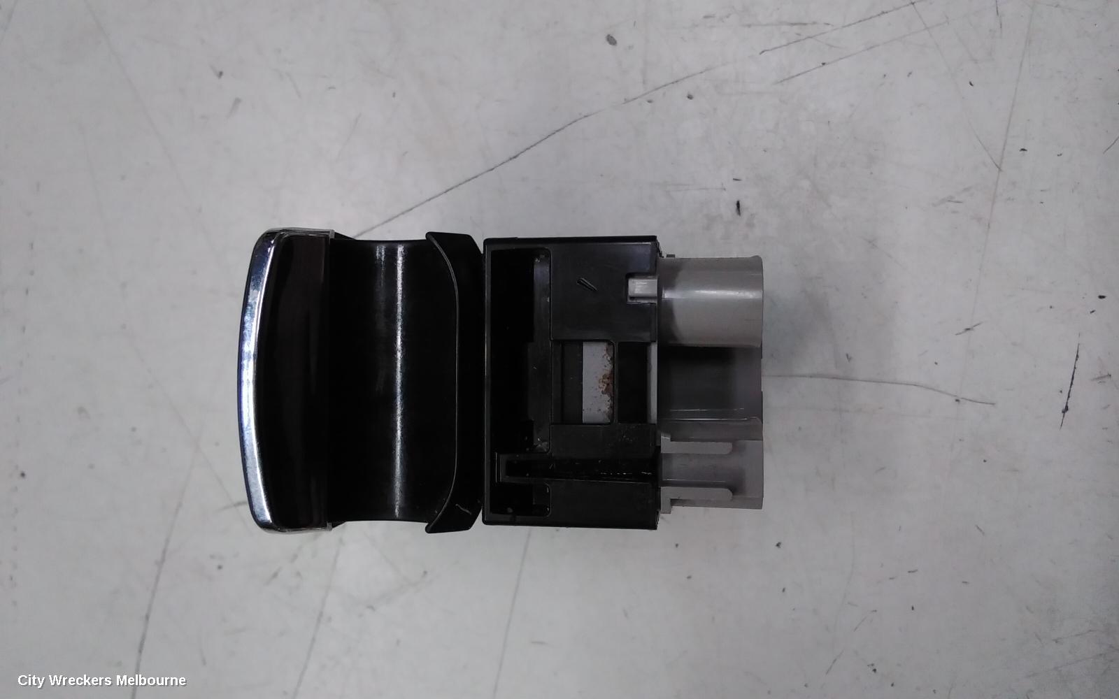 MITSUBISHI PAJERO COMBINATION SWITCH, ELECT PARK SWITCH, PAJERO SPORT, QF, 11/2019 ONWARDS