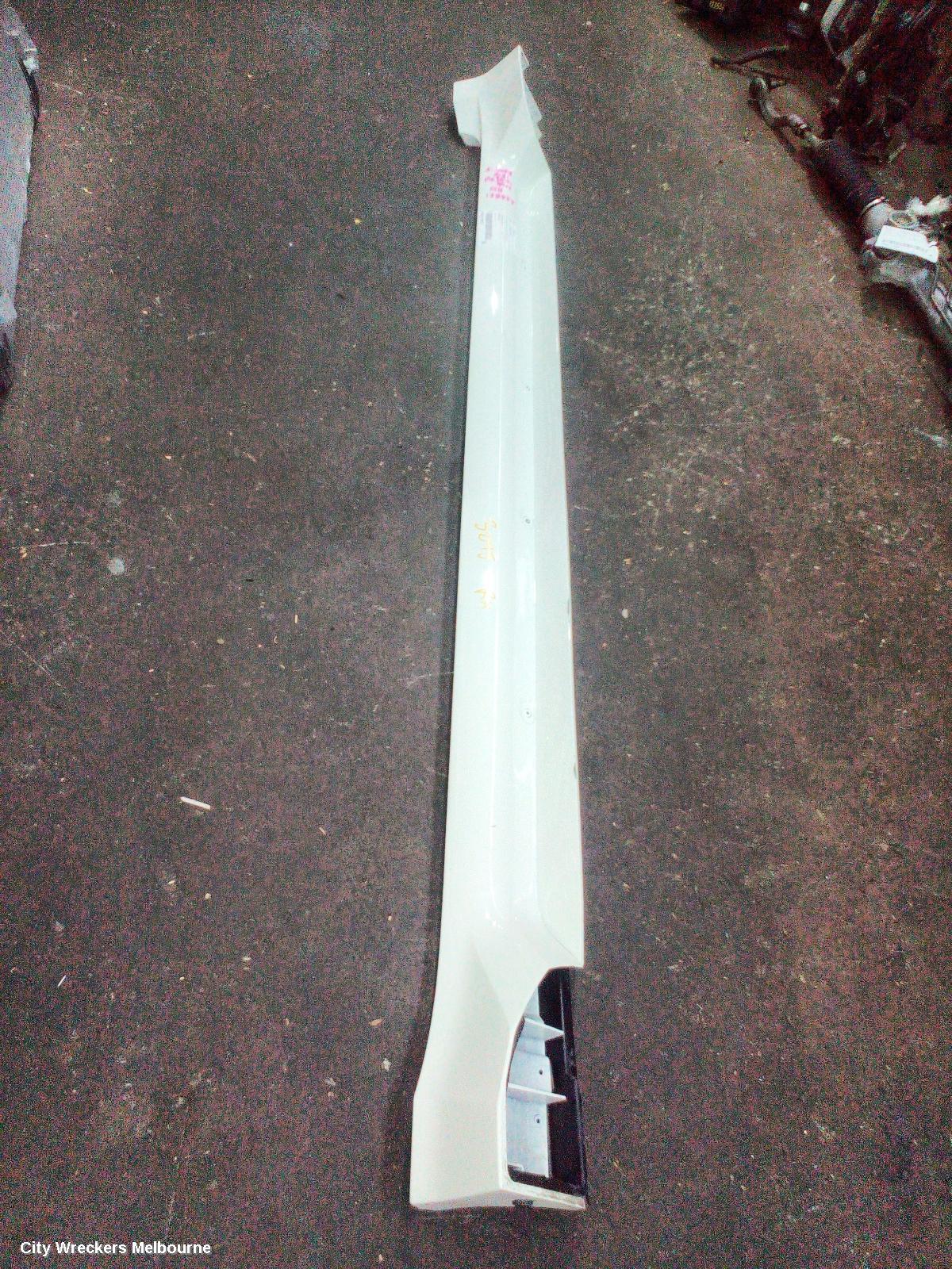 MITSUBISHI PAJERO SIDE STEP/SKIRT, QE-QF, PAJERO SPORT, STEP, RH SIDE, 10/2015 ONWARDS