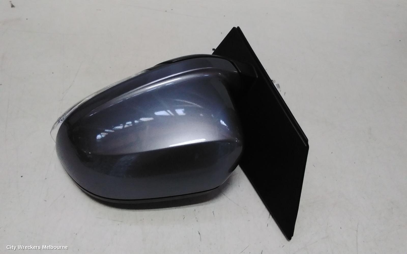 LDV G10 LEFT DOOR MIRROR, SV7A, W/ MANUAL FOLD, CAMERA TYPE, COLOUR CODED, WAGON, 04/2015 - 08/2022