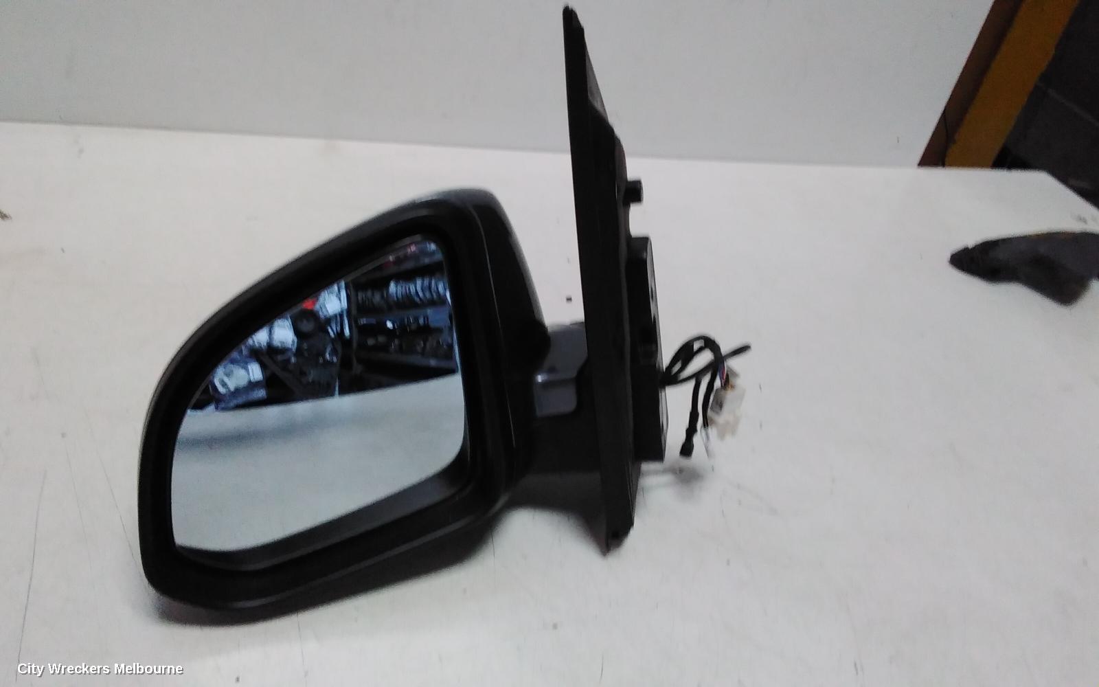LDV G10 LEFT DOOR MIRROR, SV7A, W/ MANUAL FOLD, CAMERA TYPE, COLOUR CODED, WAGON, 04/2015 - 08/2022