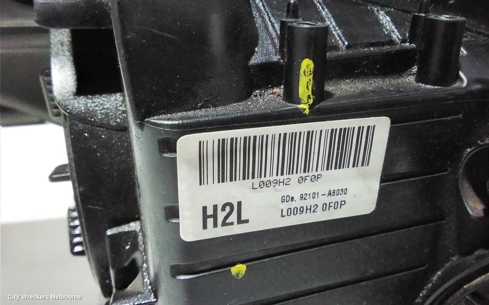 HYUNDAI I30 RIGHT HEADLAMP, GD, 5DR HATCH, XENON TYPE, 03/2012 - 02/2017