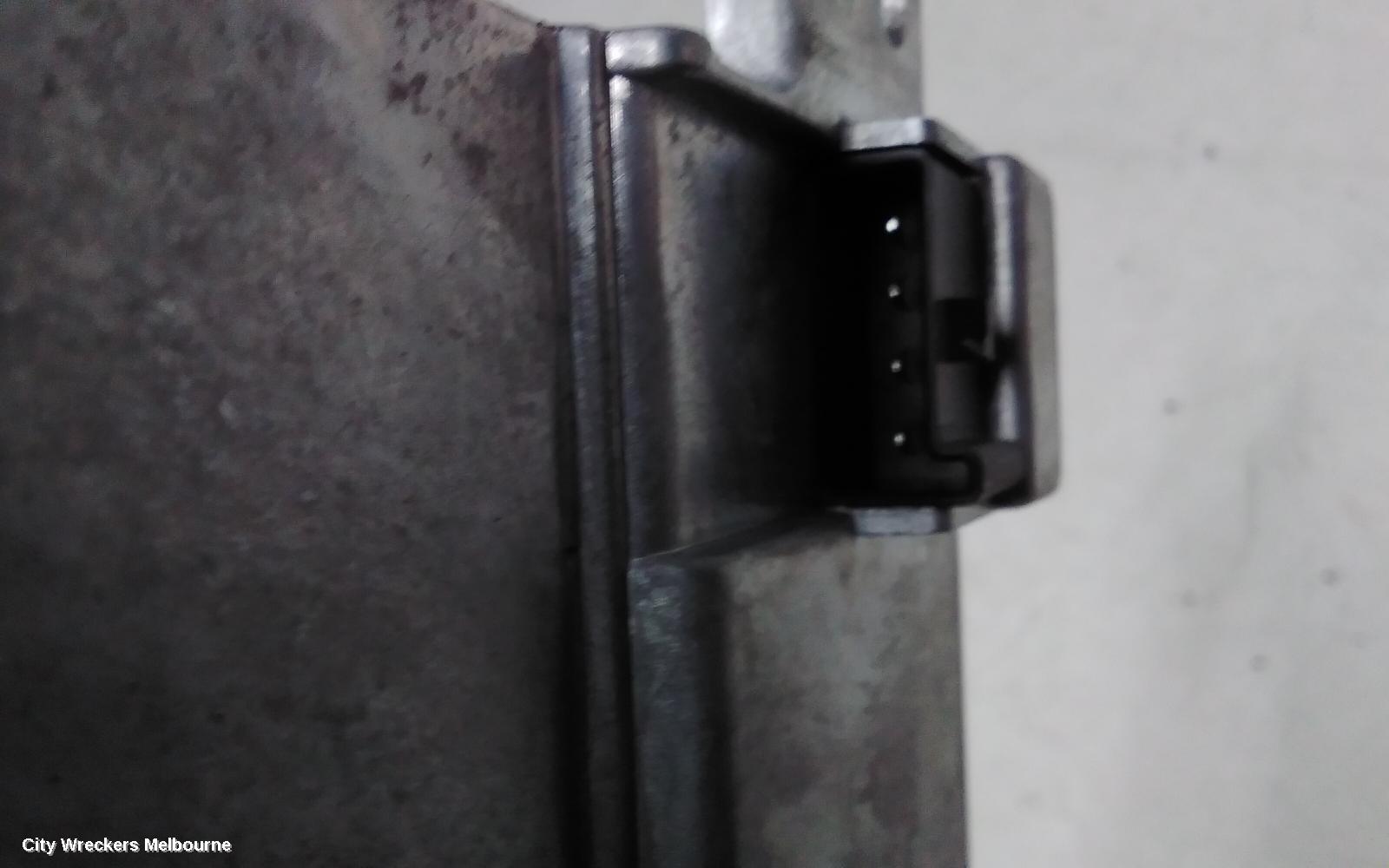 TESLA MODEL 3, 1ST GEN, 06/2019 ONWARDS, TESLA MODEL 3 Y CENTER CONSOLE INDUCTIVE CHARGER MODULE OEM 1755100-00-D GEN 2.: 138663