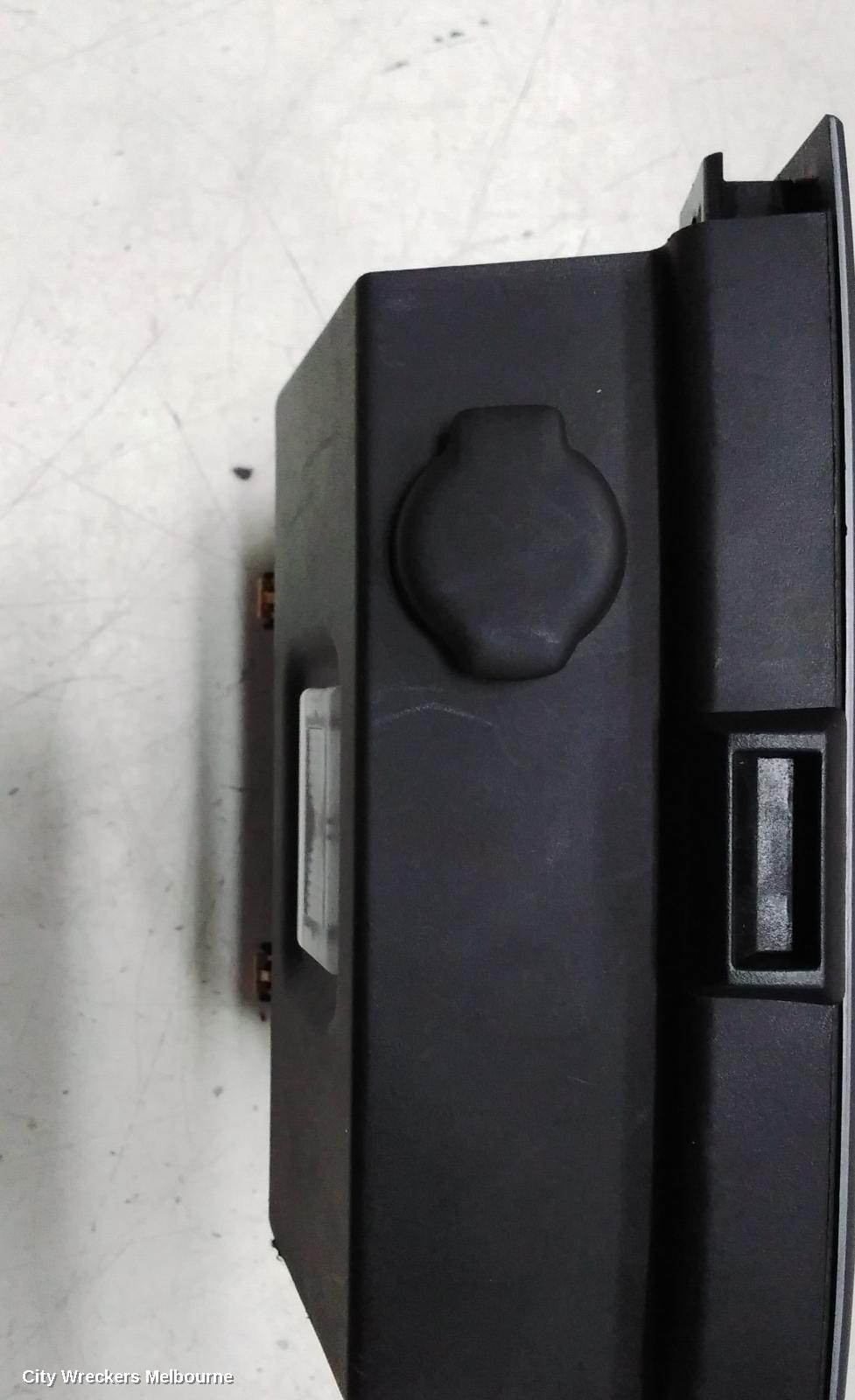 TESLA MODEL 3 TRIM PANEL, 1ST GEN, 06/2019 ONWARDS