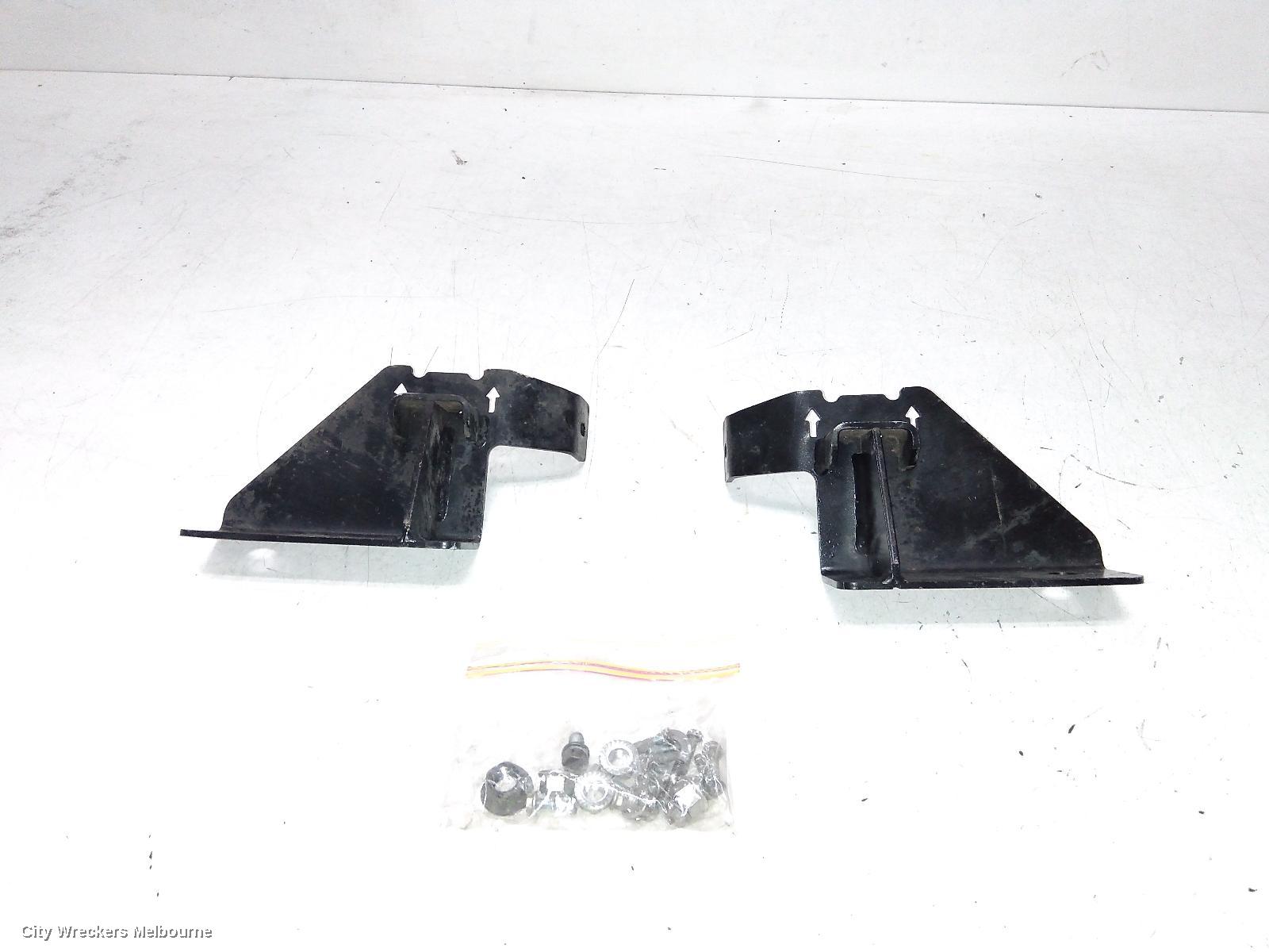 TOYOTA RAV4, XA40, 12/2012 - 12/2018, LH SIDE  SIDE STEEP BRAKET WITH BOLT: 138686