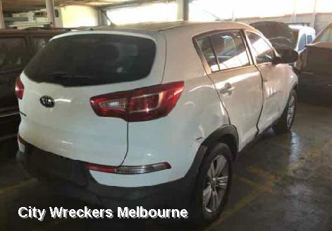 KIA SPORTAGE LEFT REAR 1/4 DOOR GLASS, SL, 07/2010 - 05/2013