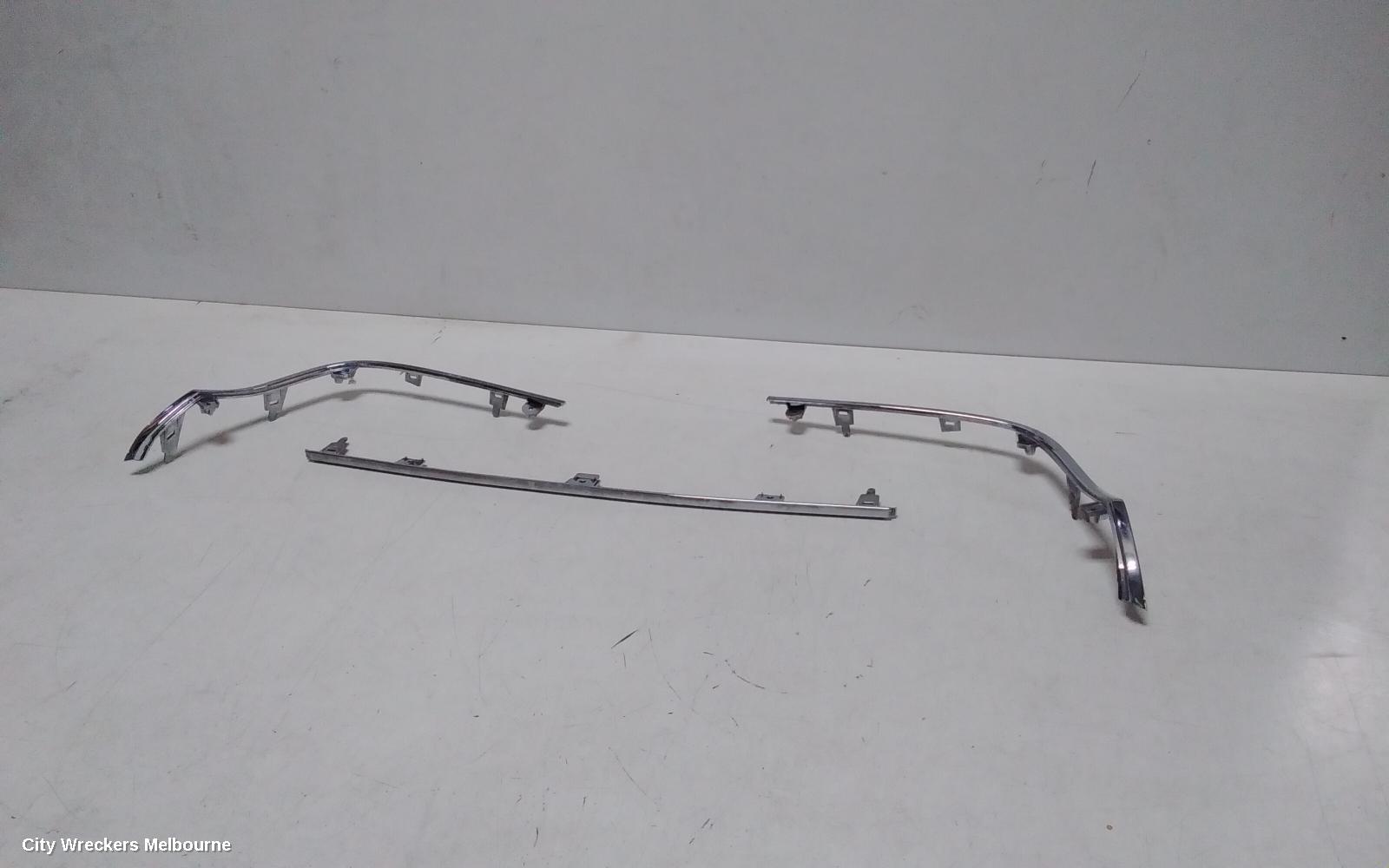 TOYOTA COROLLA REAR BUMPER, REAR BUMPER MOULDING (CENTRE), ZRE182R, HATCH, 08/2012 - 03/2015