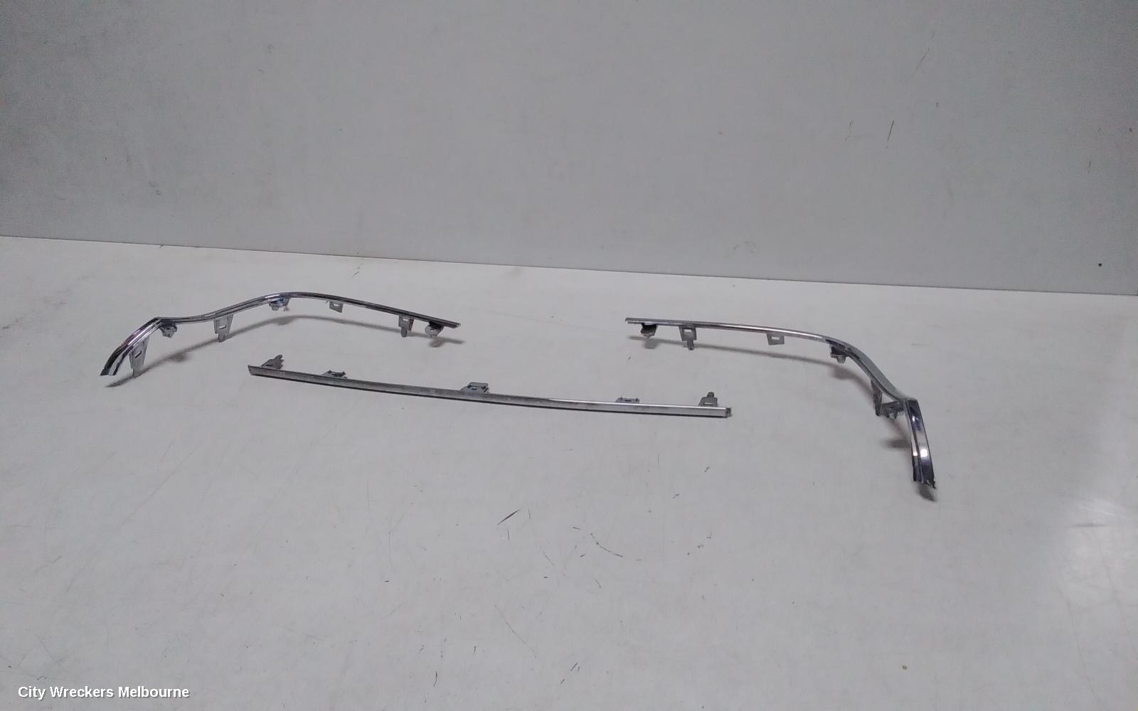 TOYOTA COROLLA REAR BUMPER, REAR BUMPER MOULDING (CENTRE), ZRE182R, HATCH, 08/2012 - 03/2015