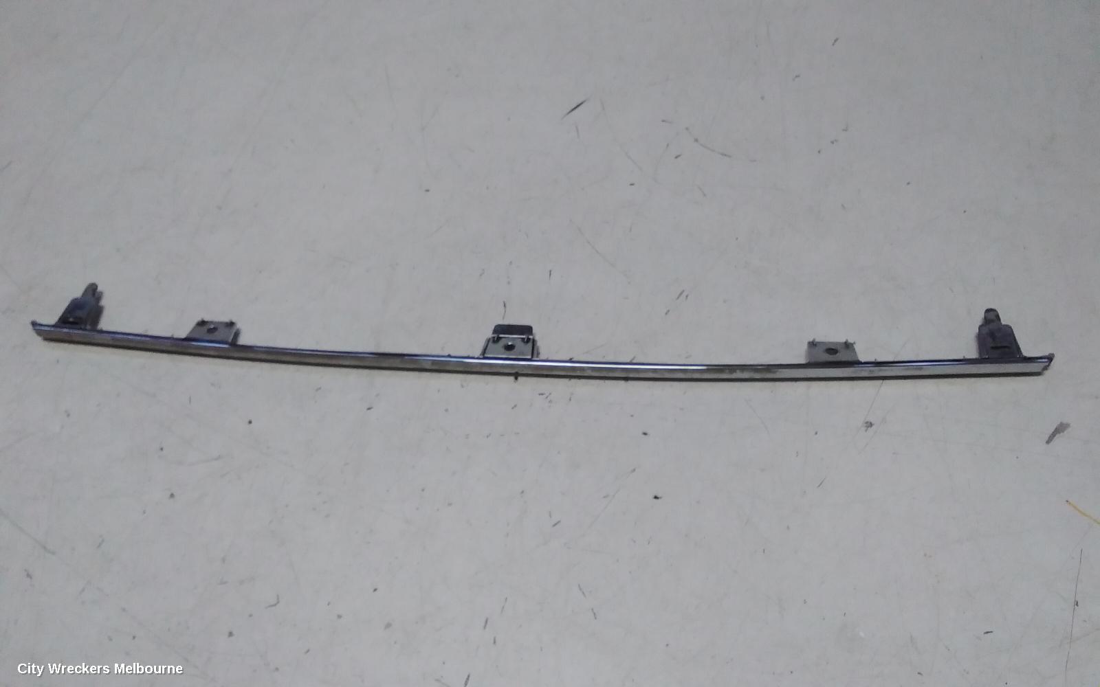 TOYOTA COROLLA REAR BUMPER, REAR BUMPER MOULDING (CENTRE), ZRE182R, HATCH, 08/2012 - 03/2015