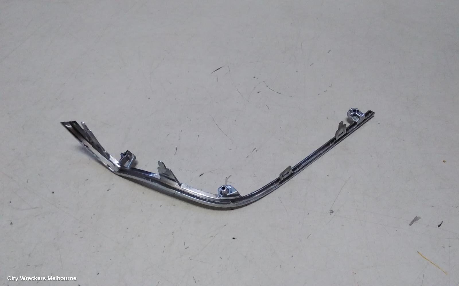 TOYOTA COROLLA REAR BUMPER, REAR BUMPER MOULDING (CENTRE), ZRE182R, HATCH, 08/2012 - 03/2015