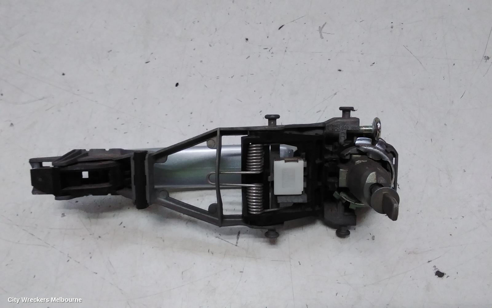 VOLKSWAGEN GOLF DOOR HANDLE, OUTER, RH FRONT, COLOUR CODED, GTI, GEN 5, 06/2004 - 02/2009