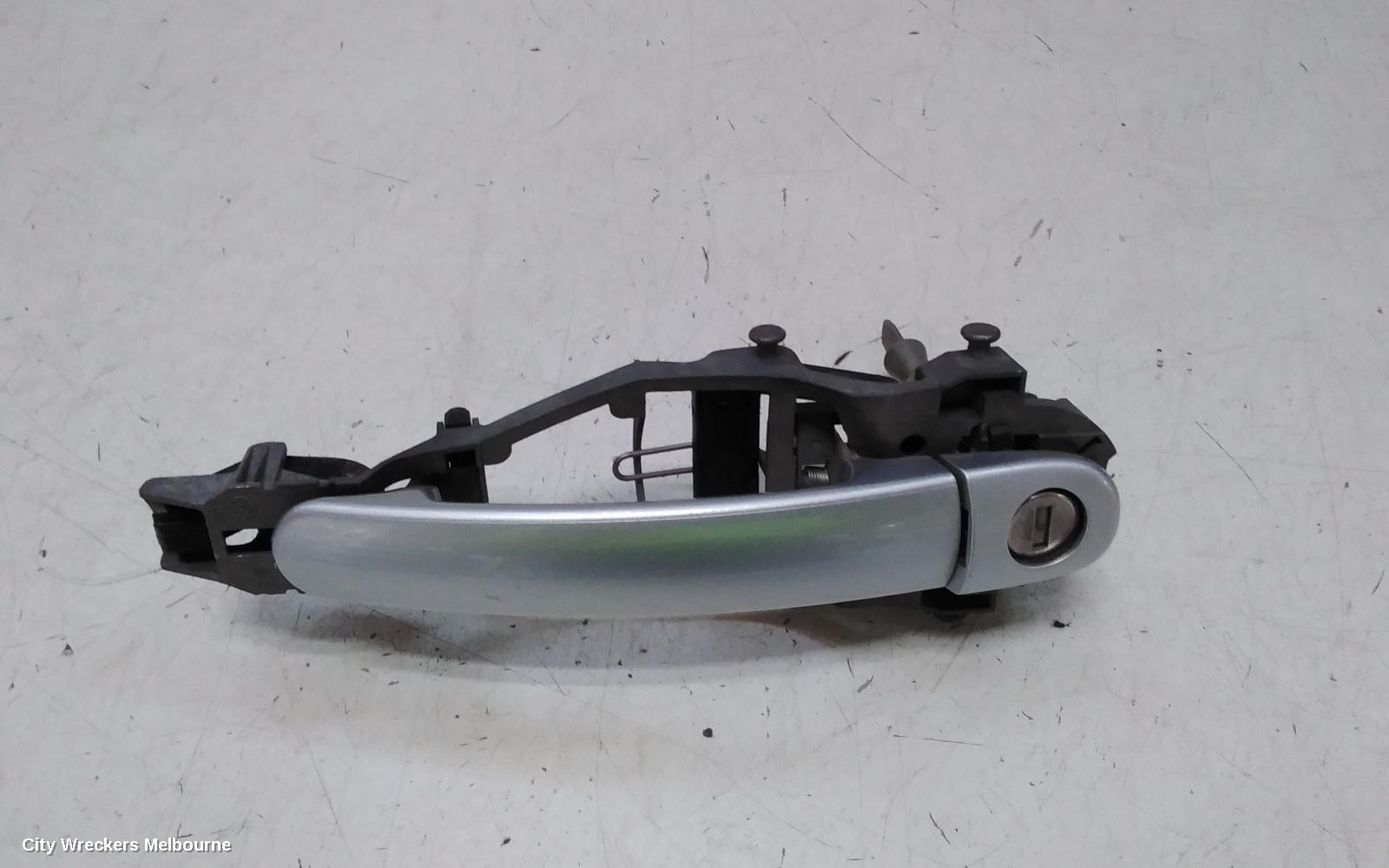 VOLKSWAGEN GOLF DOOR HANDLE, OUTER, RH FRONT, COLOUR CODED, GTI, GEN 5, 06/2004 - 02/2009