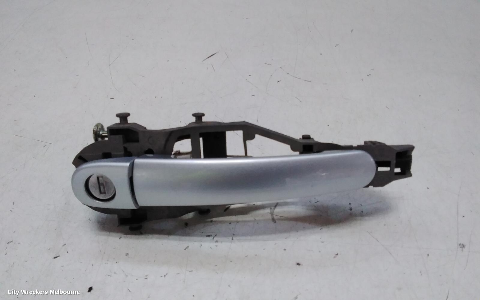 VOLKSWAGEN GOLF DOOR HANDLE, OUTER, RH FRONT, COLOUR CODED, GTI, GEN 5, 06/2004 - 02/2009