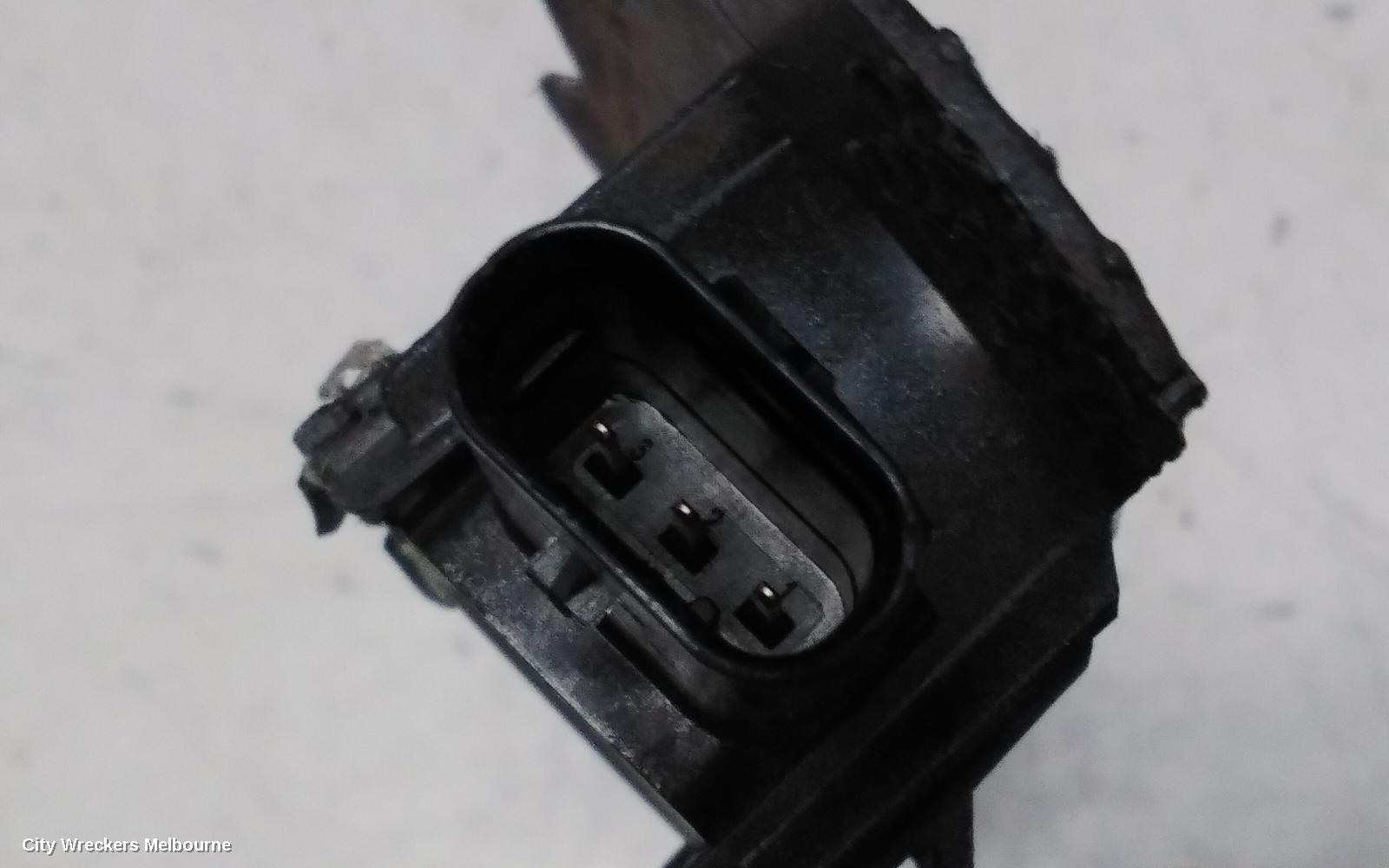 TESLA MODEL 3, 1ST GEN, 06/2019 ONWARDS, REAR BUMPER PARKING SENSOR 1X: 138739