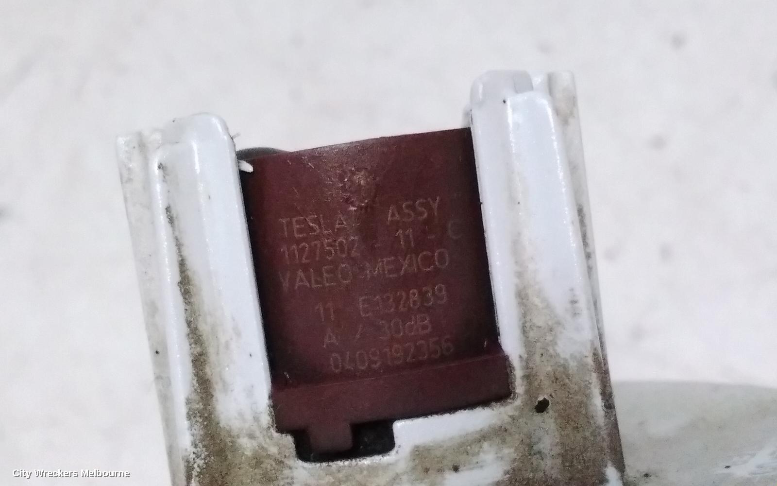 TESLA MODEL 3, 1ST GEN, 06/2019 ONWARDS, REAR BUMPER PARKING SENSOR 1X: 138741