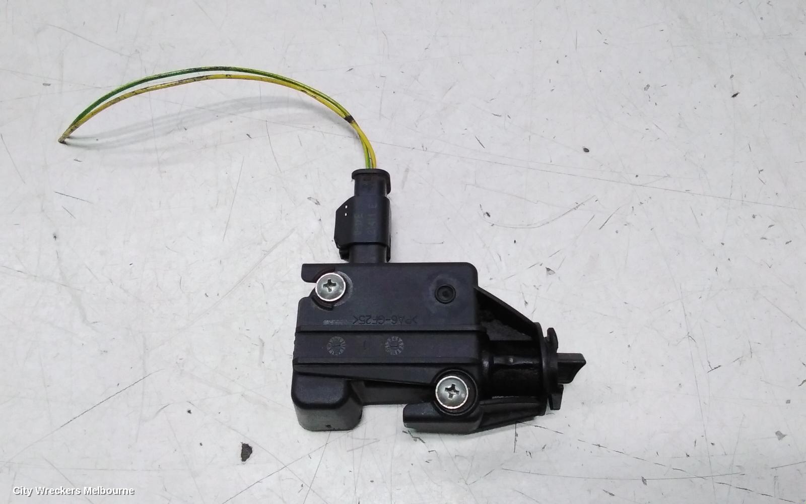 PEUGEOT 508, 07/2011 - 12/2017, FUEL DOOR ACTUATOR: 138756