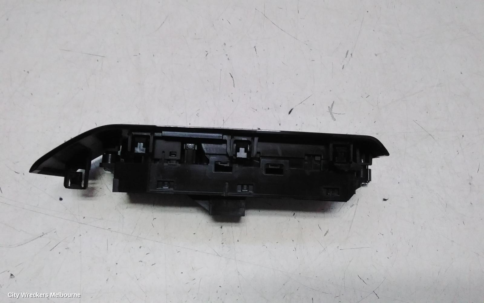 MAZDA 3 PWR DR WIND SWITCH, RH FRONT (MASTER SWITCH), BP, 03/2019 ONWARDS