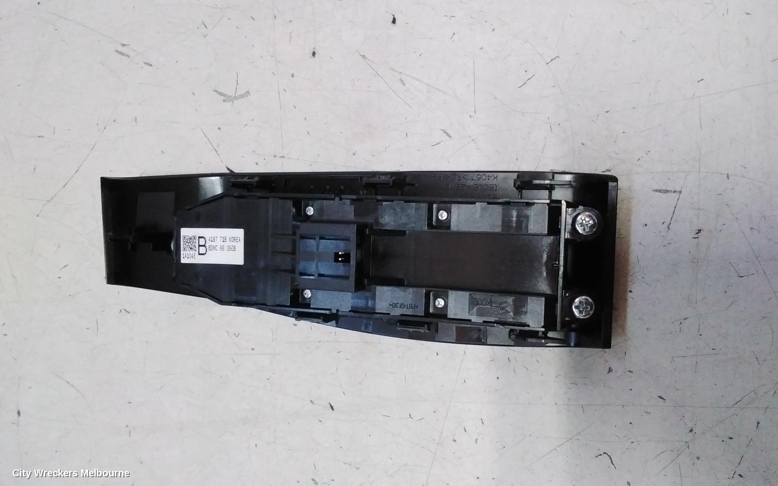 MAZDA 3 PWR DR WIND SWITCH, RH FRONT (MASTER SWITCH), BP, 03/2019 ONWARDS