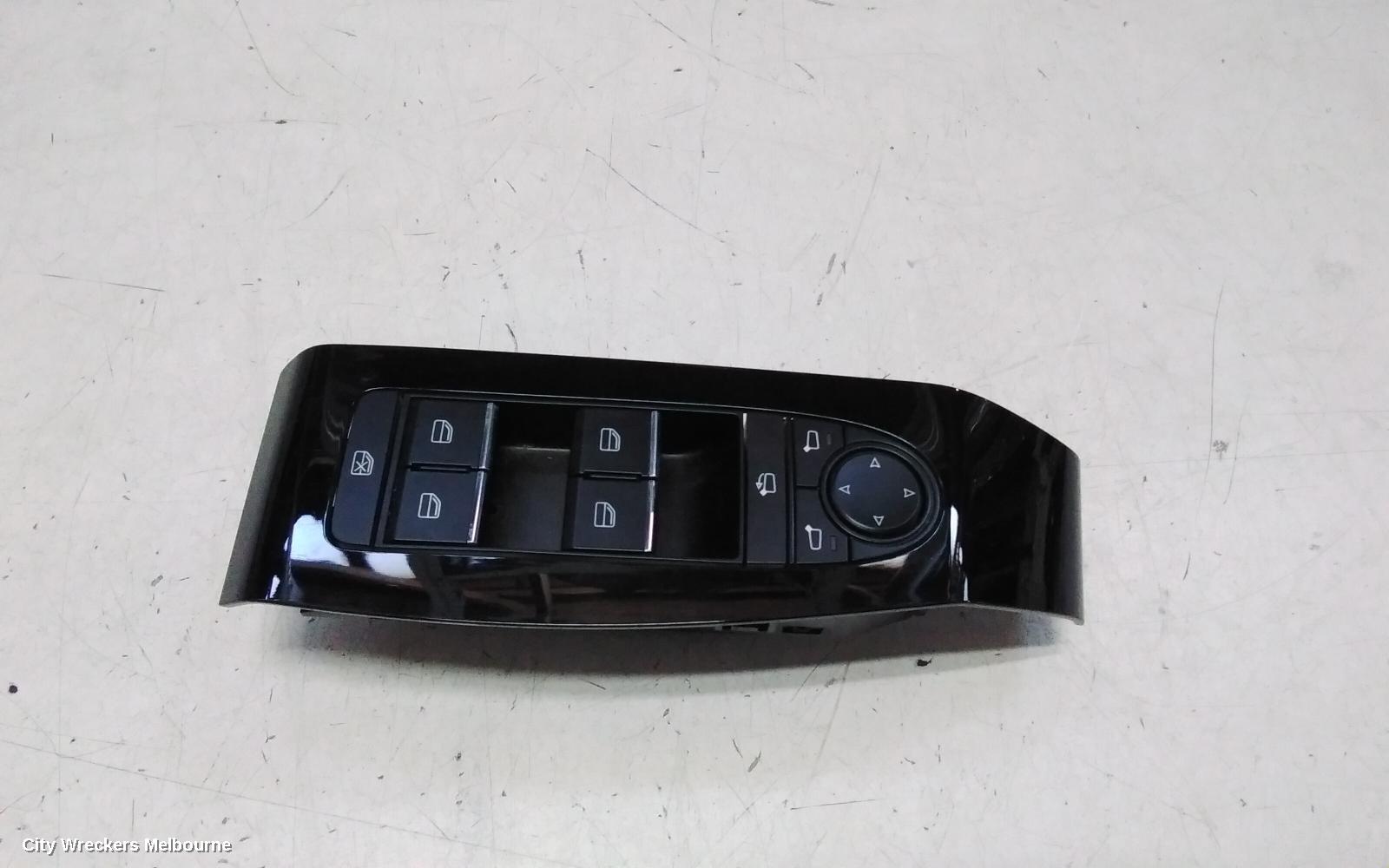 MAZDA 3 PWR DR WIND SWITCH, RH FRONT (MASTER SWITCH), BP, 03/2019 ONWARDS