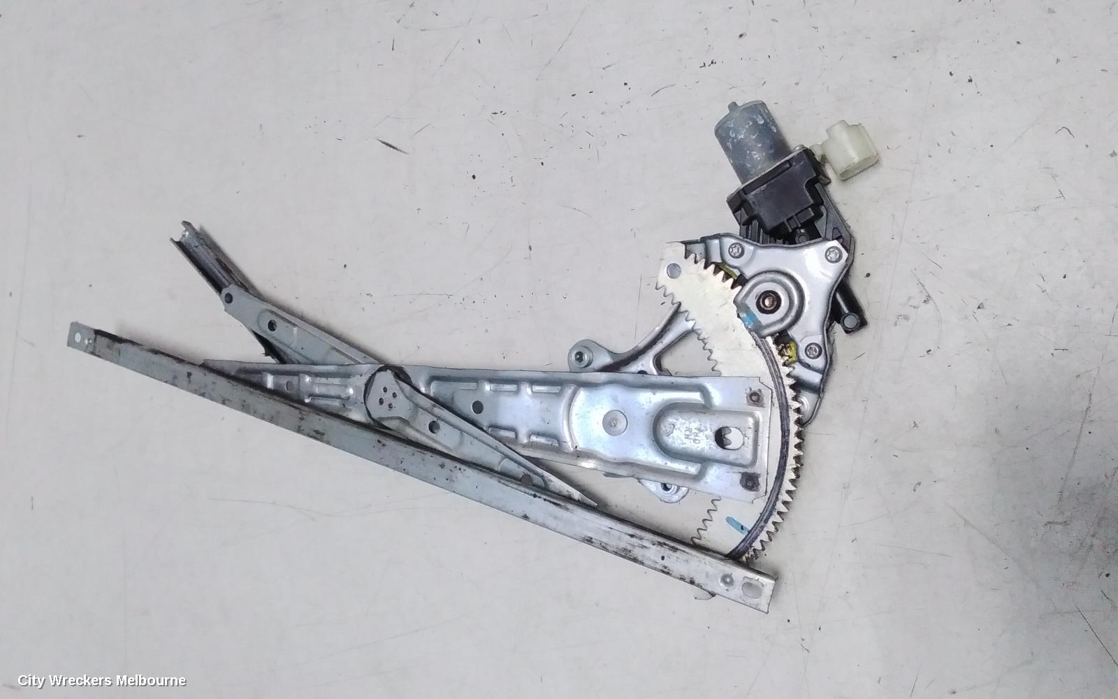 MITSUBISHI TRITON RIGHT FRONT WINDOW REG/MOTOR, MQ-MR, 03/2015 - 10/2023