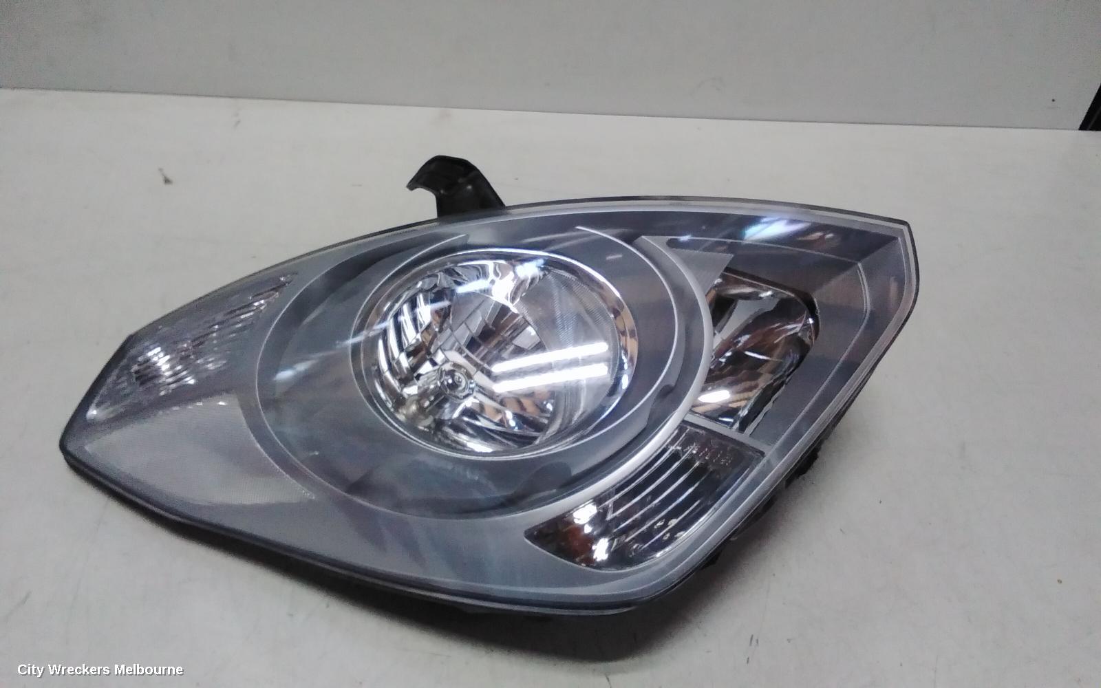 HYUNDAI ILOAD/IMAX RIGHT HEADLAMP, TQ, ILOAD/IMAX, HALOGEN TYPE, 11/2007 - 02/2018