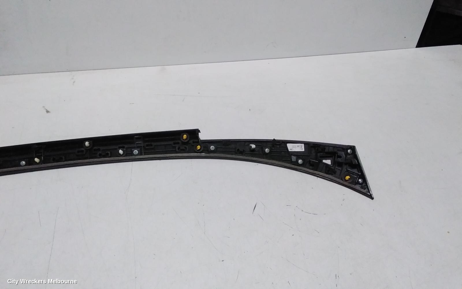 KIA SPORTAGE REAR GARNISH, NQ5, TAILGATE GARNISH (UPPER), 09/2021 ONWARDS