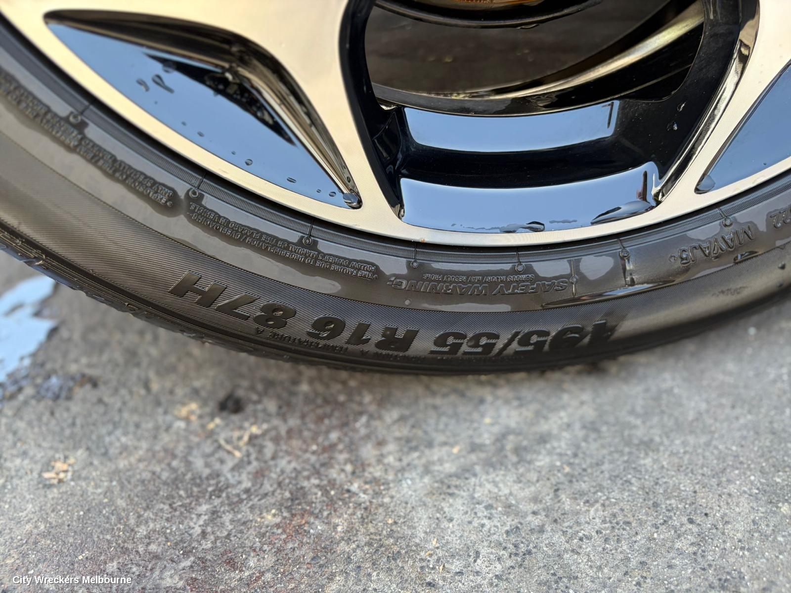 MG MG3 WHEEL MAG, FACTORY, 16IN, 5 Y SPOKE, BI-COLOUR, ZP22, 03/2024 ONWARDS