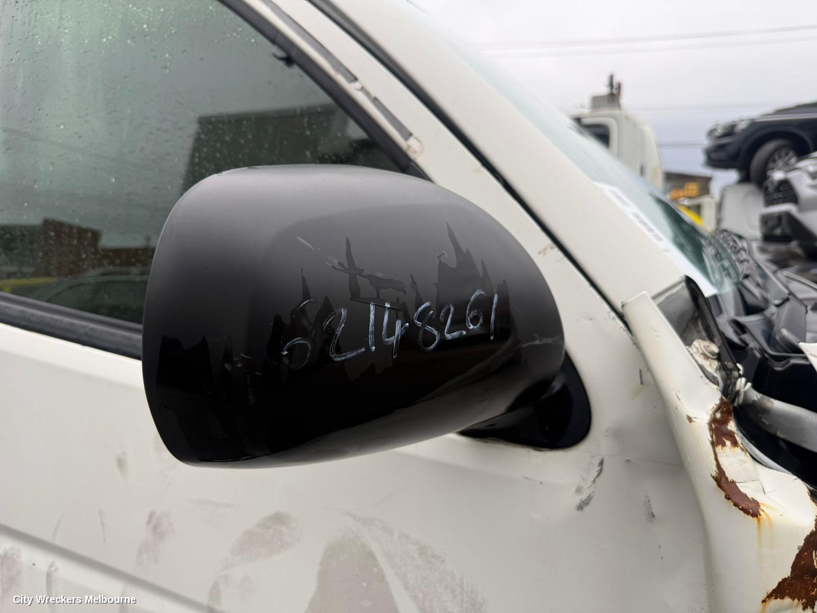 TOYOTA HIACE RIGHT DOOR MIRROR, TRH/KDH, POWER, BLACK (3 WIRE), ROUND PLUG TYPE, 01/2005 - 01/2014