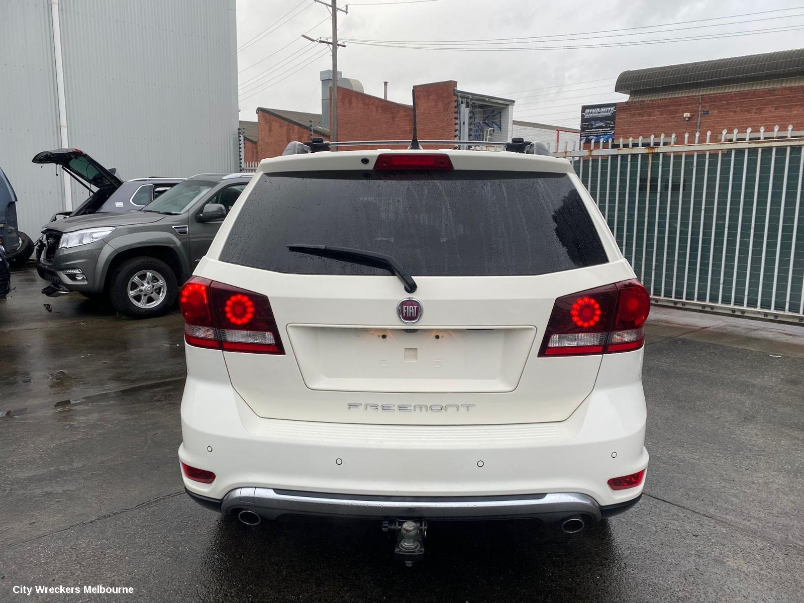 FIAT FREEMONT CONSOLE, JF, 04/2013 - 01/2017