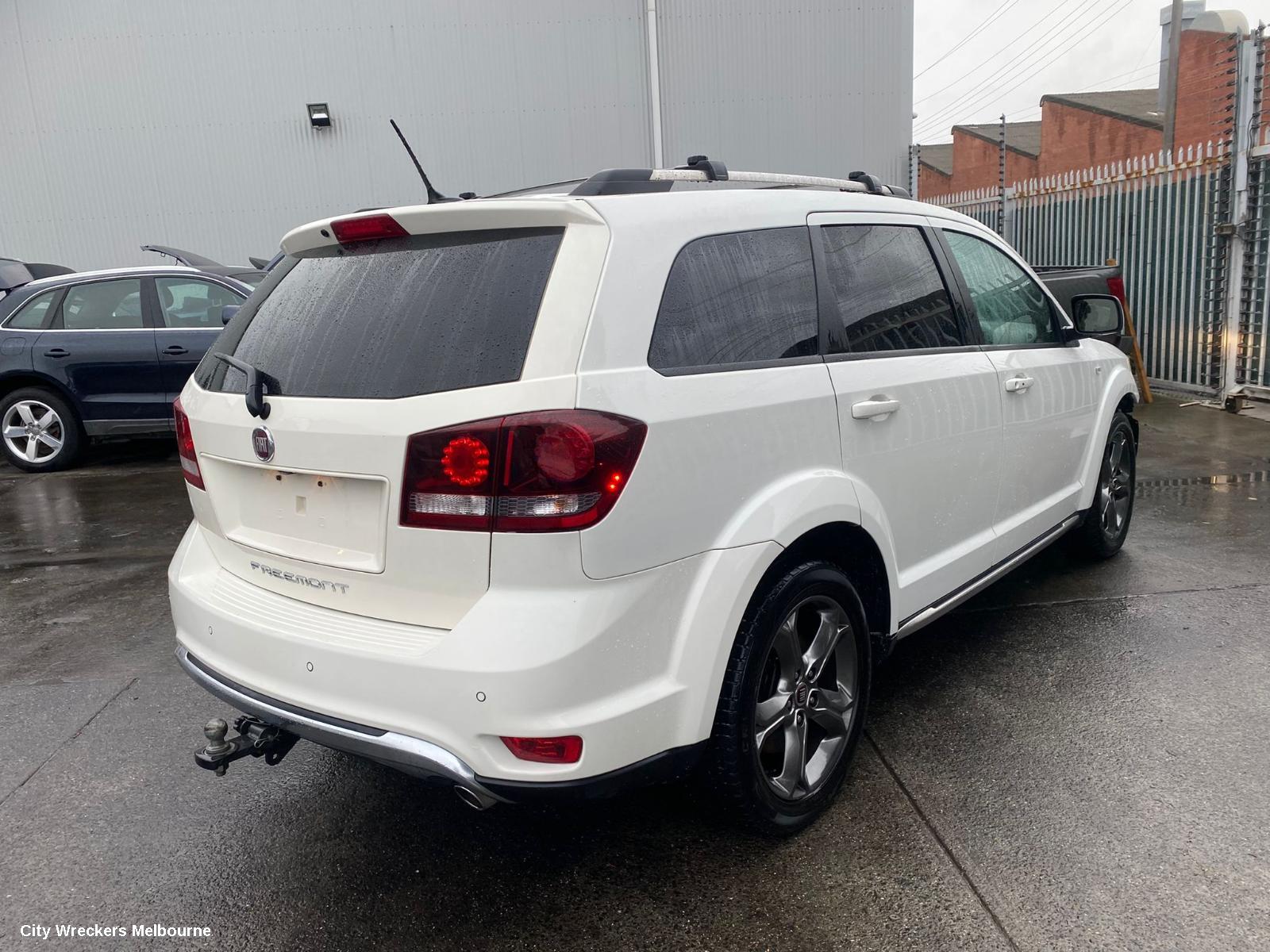 FIAT FREEMONT CONSOLE, JF, 04/2013 - 01/2017