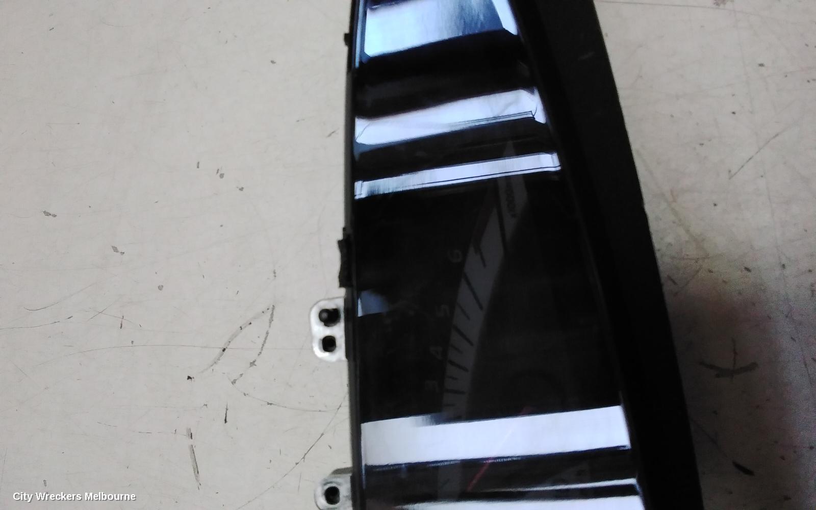 TOYOTA ESTIMA INSTRUMENT CLUSTER, XR50, 05-19