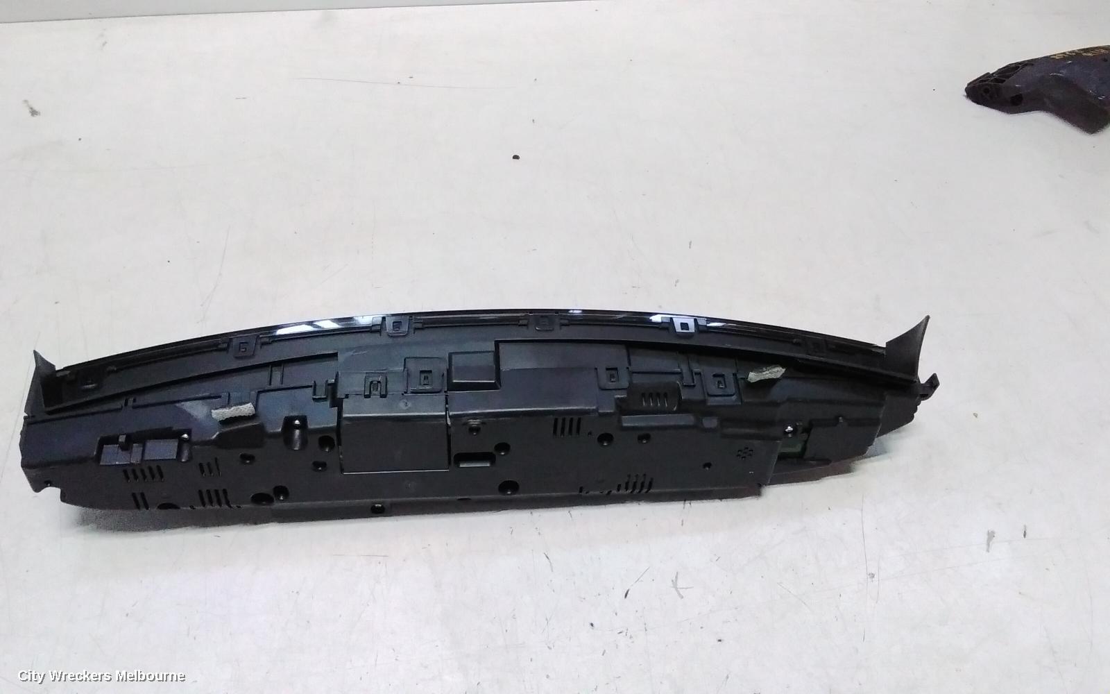 TOYOTA ESTIMA INSTRUMENT CLUSTER, XR50, 05-19