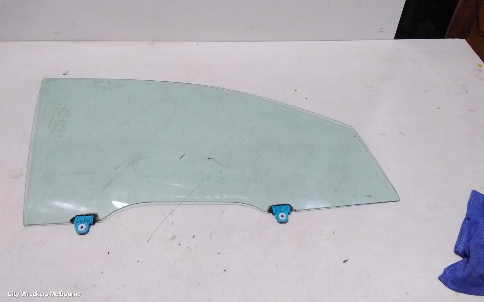MITSUBISHI OUTLANDER RIGHT FRONT DOOR WINDOW, ZJ-ZL, 10/2012 - 07/2021