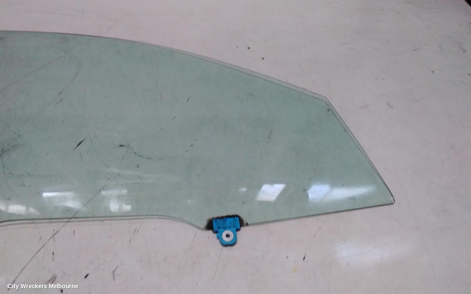 MITSUBISHI OUTLANDER RIGHT FRONT DOOR WINDOW, ZJ-ZL, 10/2012 - 07/2021