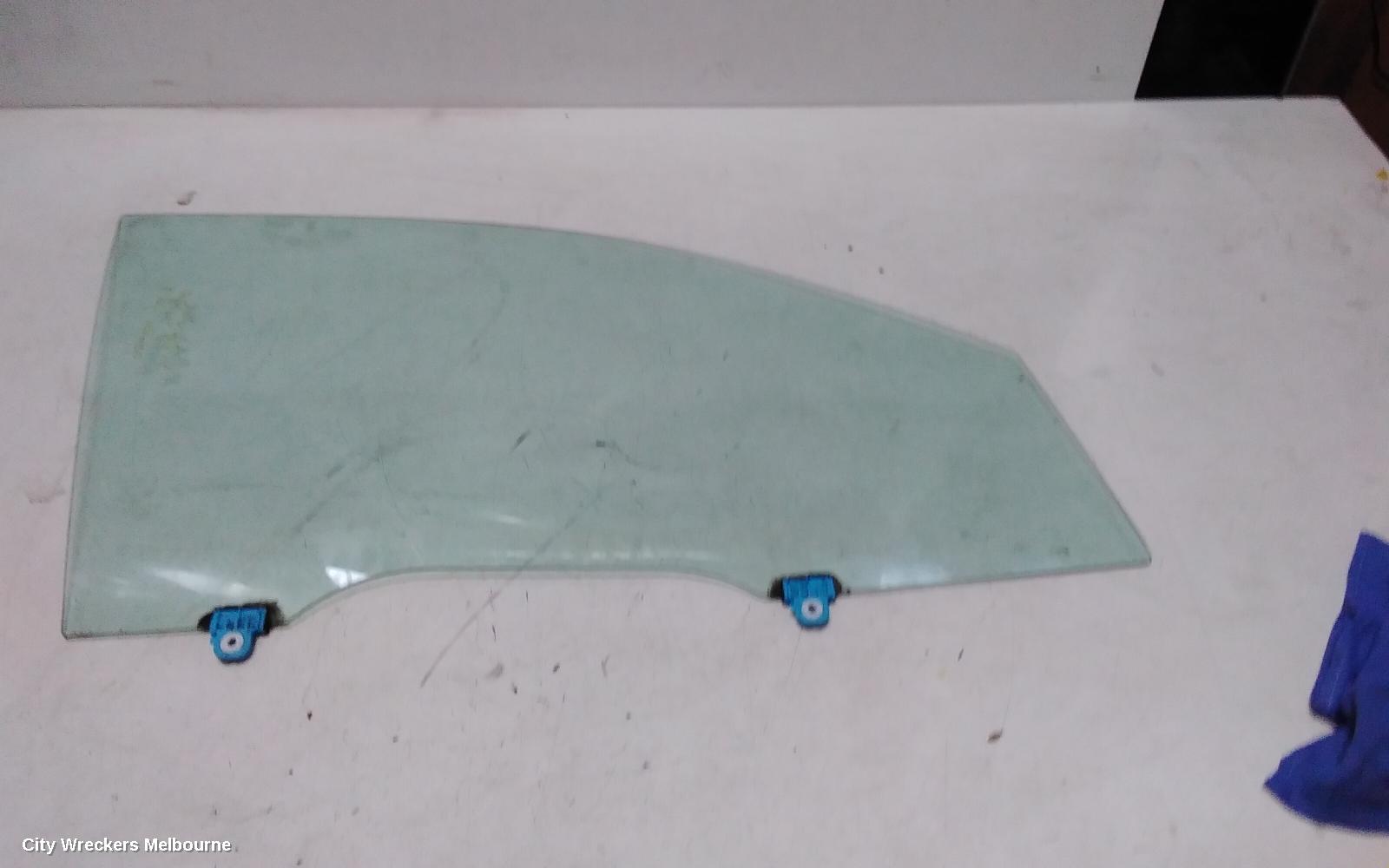 MITSUBISHI OUTLANDER RIGHT FRONT DOOR WINDOW, ZJ-ZL, 10/2012 - 07/2021