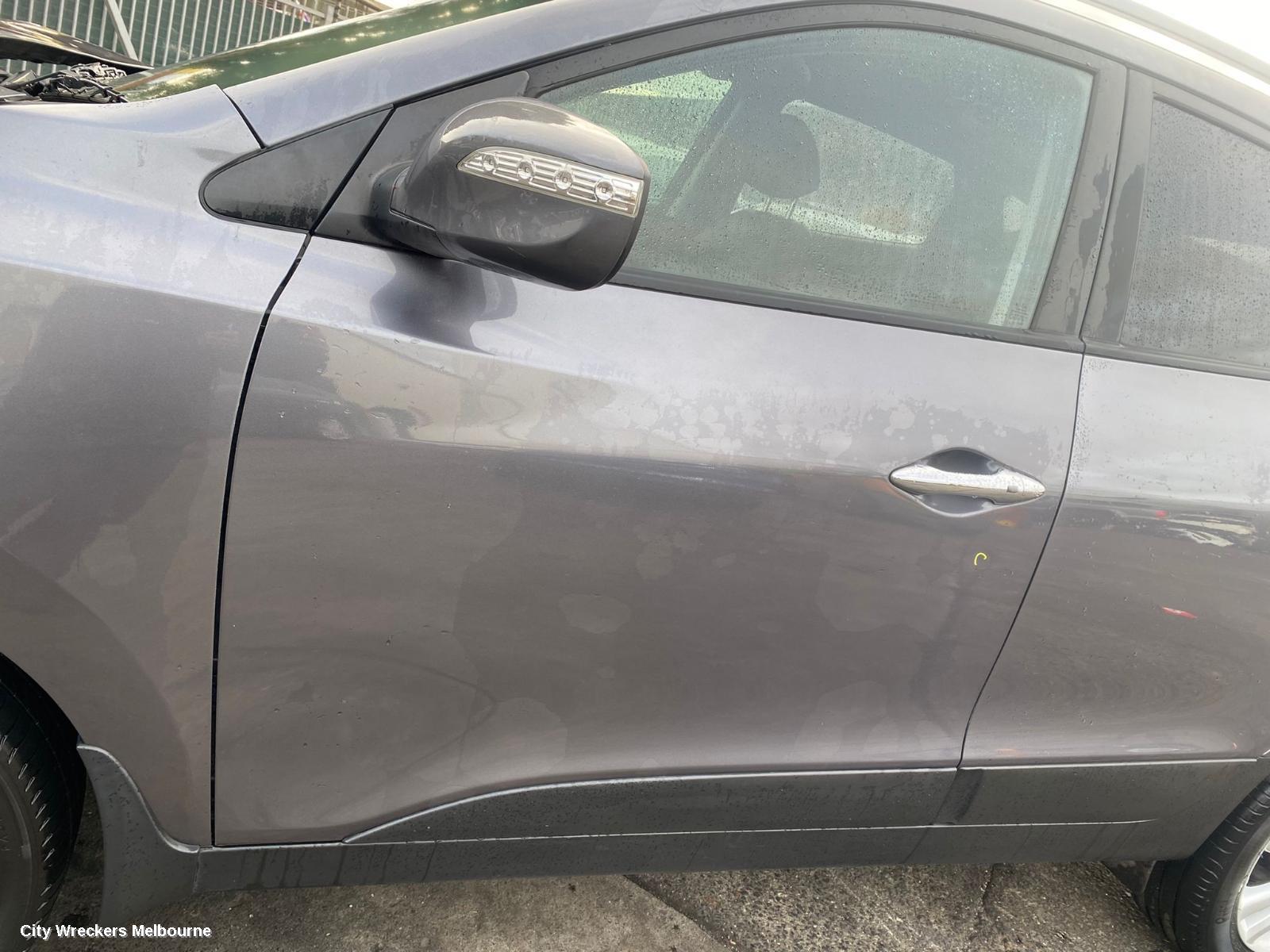 HYUNDAI IX35 LEFT GUARD, LM SERIES, NON FLASHER TYPE, 11/2009 - 01/2016