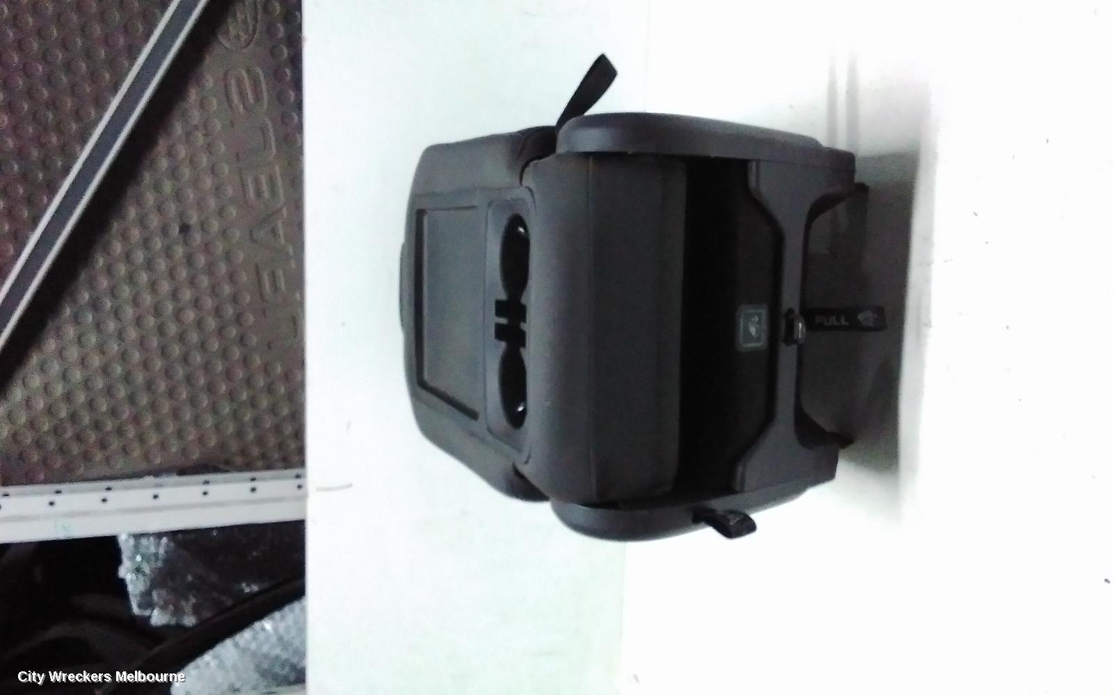 KIA CARNIVAL/GRAND CARNIVAL 2ND SEAT (REAR SEAT), KA4, CENTRE REAR, CLOTH, 10/2020 ONWARDS