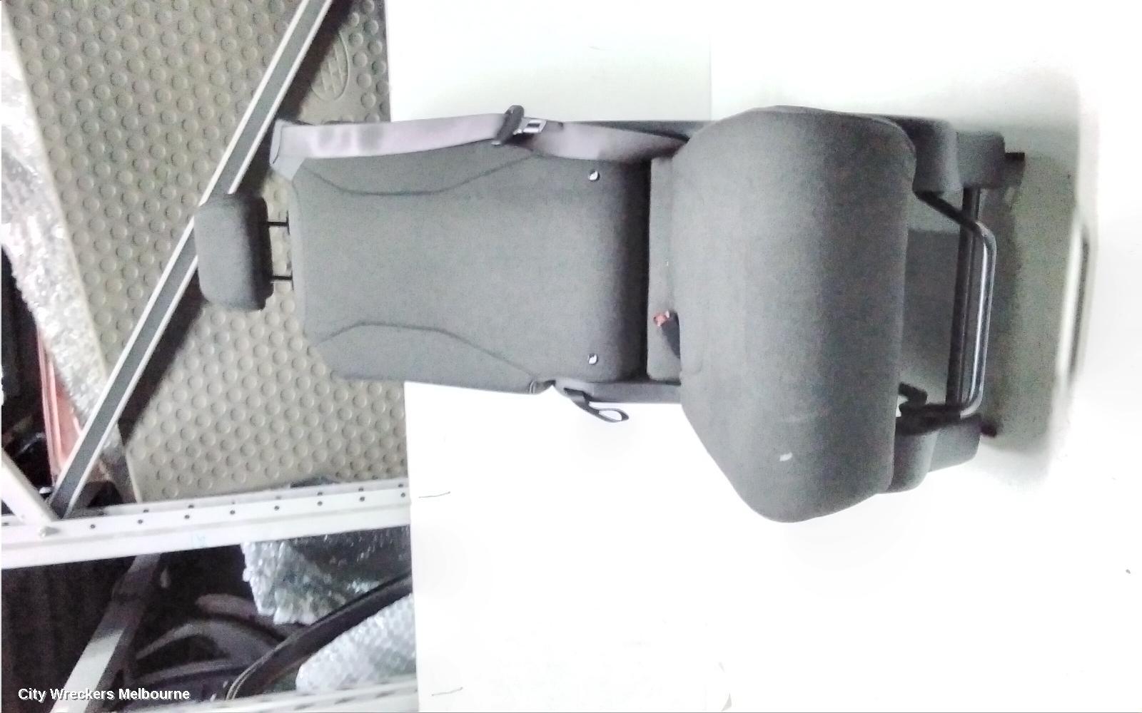 KIA CARNIVAL/GRAND CARNIVAL 2ND SEAT (REAR SEAT), KA4, CENTRE REAR, CLOTH, 10/2020 ONWARDS