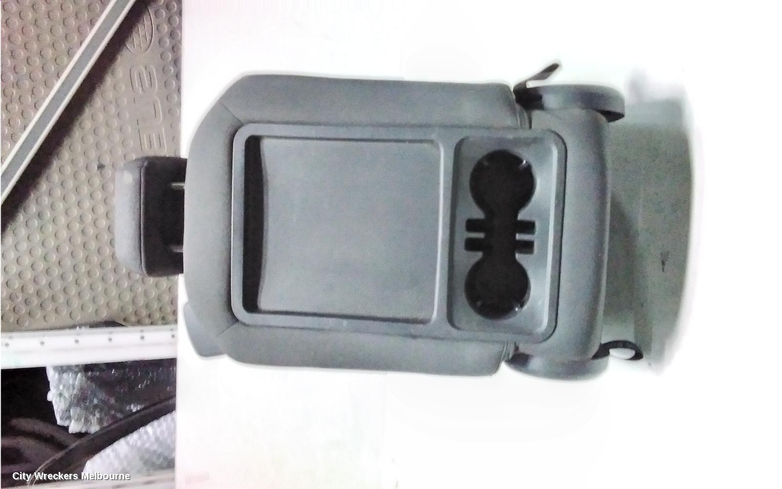 KIA CARNIVAL/GRAND CARNIVAL 2ND SEAT (REAR SEAT), KA4, CENTRE REAR, CLOTH, 10/2020 ONWARDS