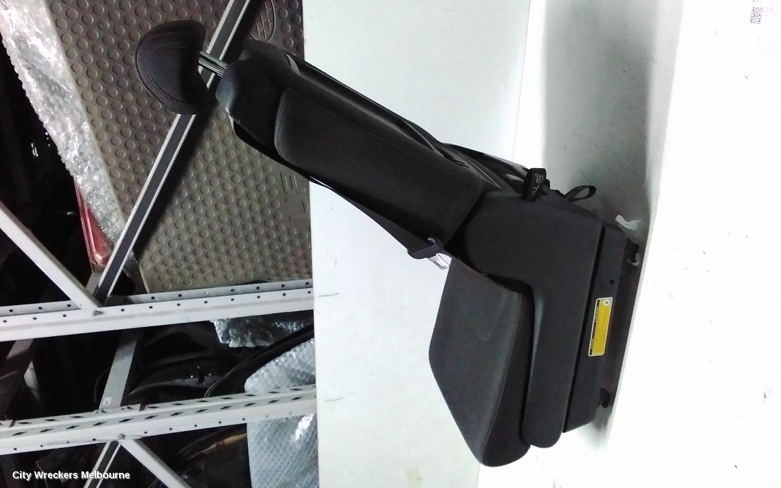 KIA CARNIVAL/GRAND CARNIVAL 2ND SEAT (REAR SEAT), KA4, CENTRE REAR, CLOTH, 10/2020 ONWARDS