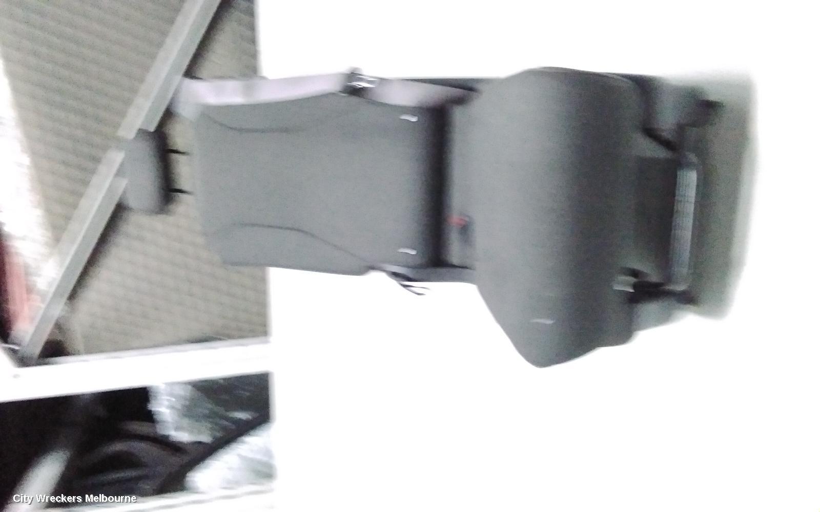 KIA CARNIVAL/GRAND CARNIVAL 2ND SEAT (REAR SEAT), KA4, CENTRE REAR, CLOTH, 10/2020 ONWARDS