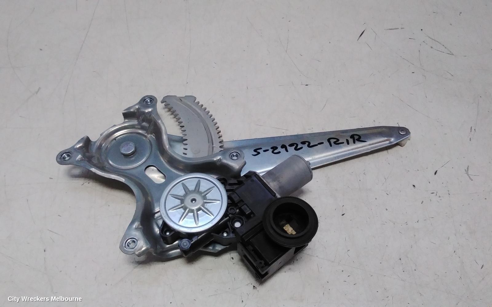 TOYOTA COROLLA CROSS RIGHT REAR WND REG/MOTOR, XG10, 01/2022 ONWARDS