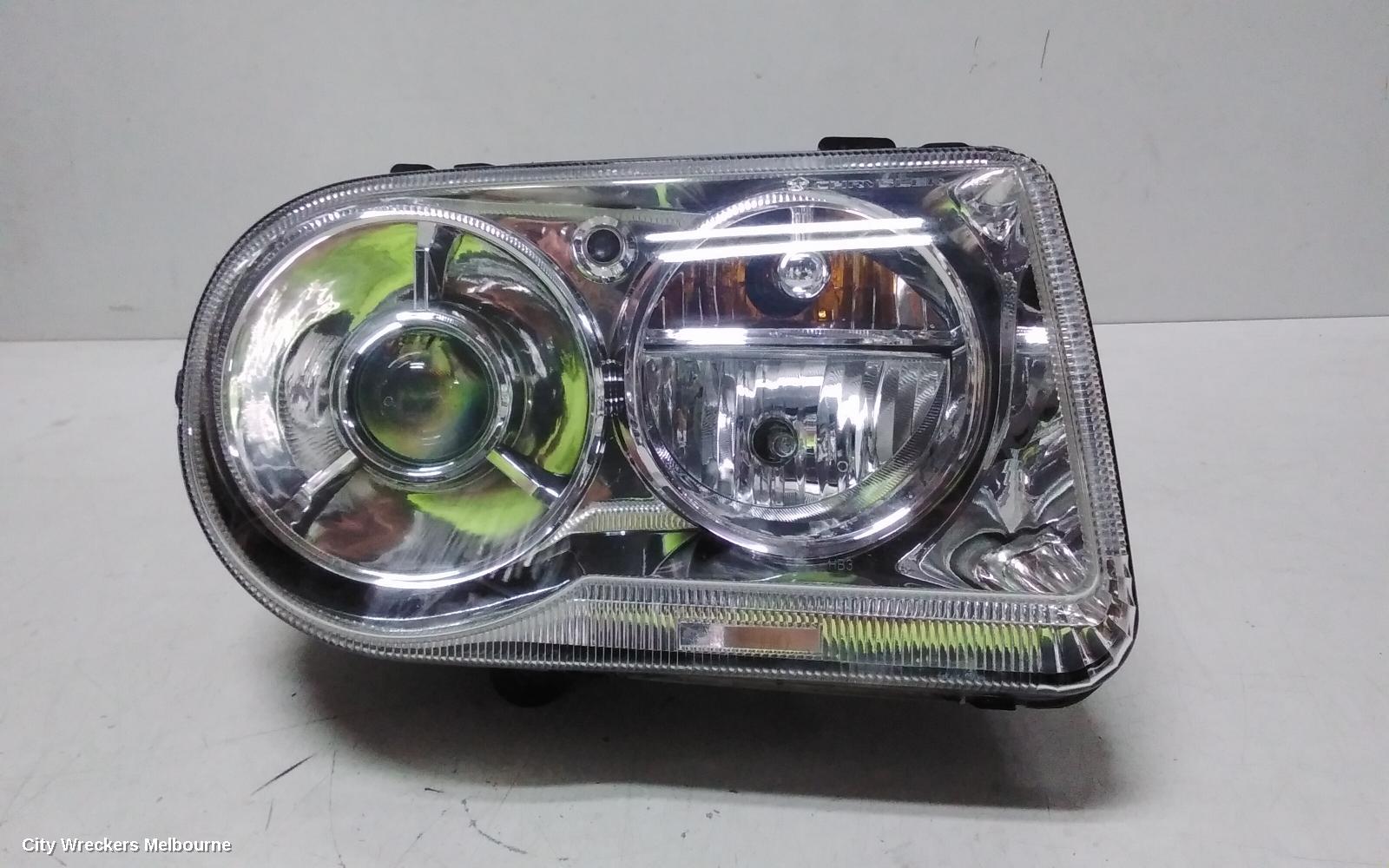 CHRYSLER 300C RIGHT HEADLAMP, XENON, 11/2005 - 12/2011
