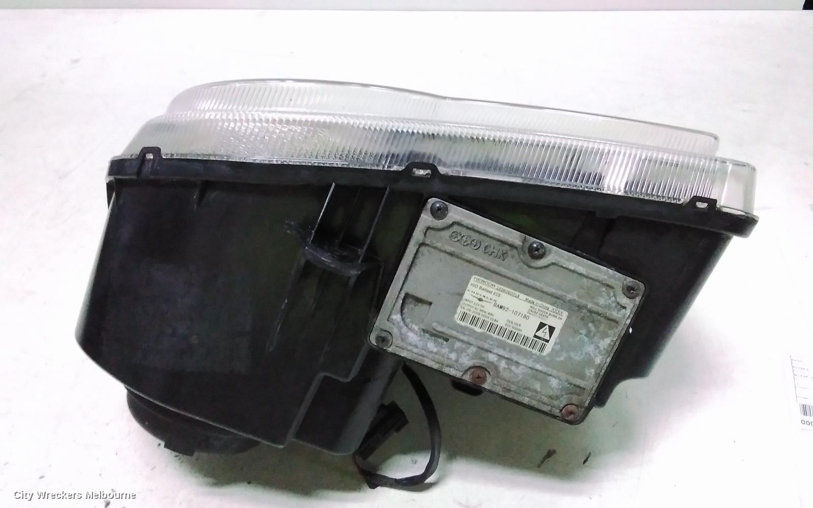 CHRYSLER 300C RIGHT HEADLAMP, XENON, 11/2005 - 12/2011