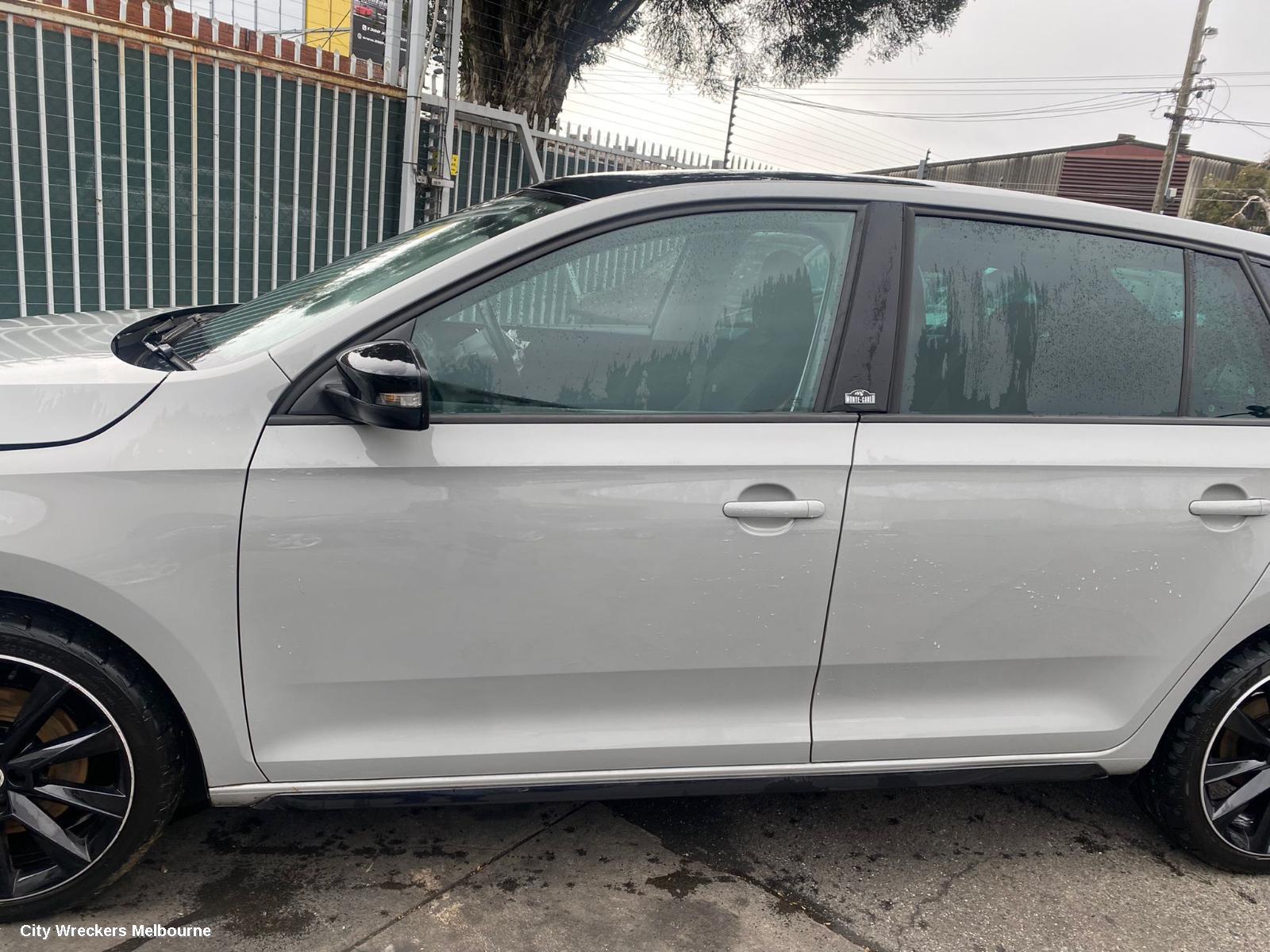 SKODA RAPID LEFT REAR DOOR WINDOW, NH, 05/2014 - 12/2020