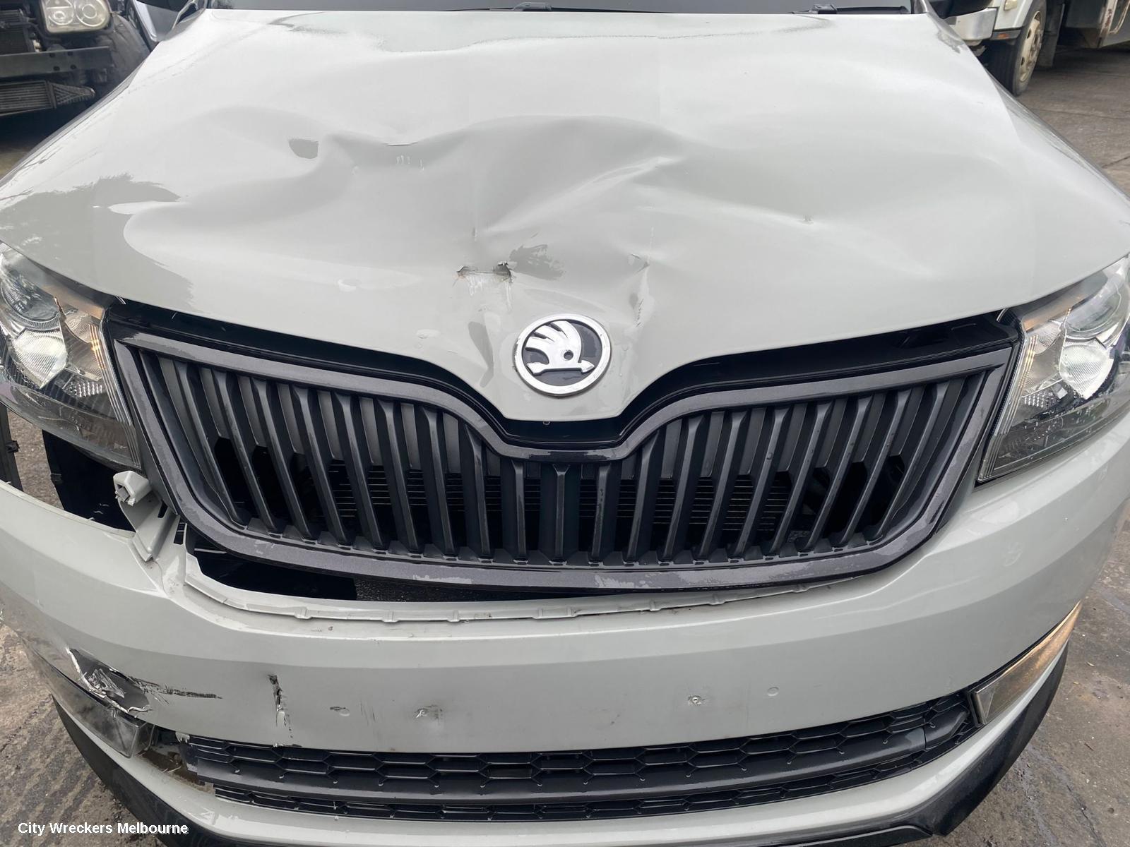 SKODA RAPID LEFT GUARD, NON GUARD FLASHE TYPE, NH, 05/2014 - 12/2020