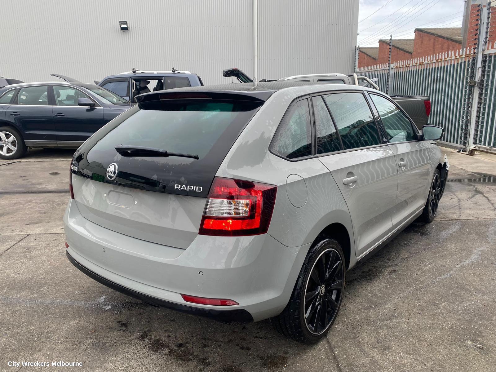 SKODA RAPID LEFT GUARD, NON GUARD FLASHE TYPE, NH, 05/2014 - 12/2020