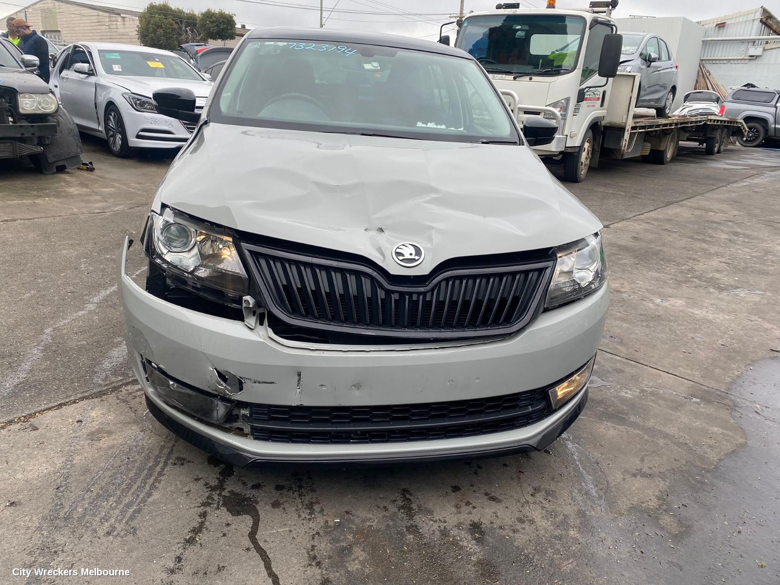 SKODA RAPID LEFT GUARD, NON GUARD FLASHE TYPE, NH, 05/2014 - 12/2020