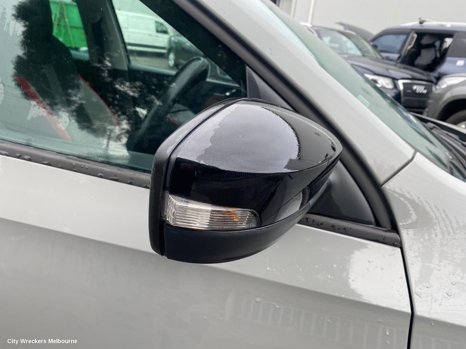 SKODA RAPID LEFT GUARD, NON GUARD FLASHE TYPE, NH, 05/2014 - 12/2020